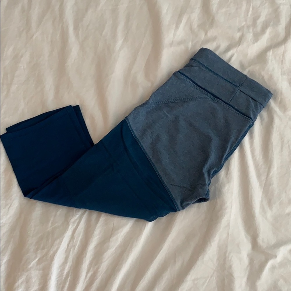 Lululemon blue with mesh cropped leggings
